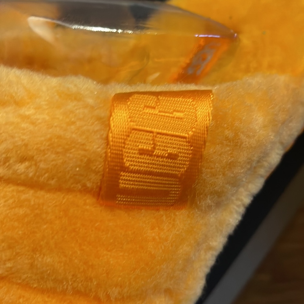 AUTHENTIC UGG Fluff You Slippers - Size 8, Orange, Brand New in Original Box - Picture 4 of 5